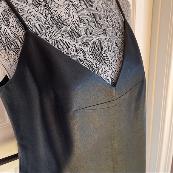 Leather top BCBG - Picture 1 of 5